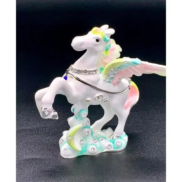 Winged Unicorn Trinket Box Enamel Rhinestone Pastel Gold Tone Keepsake - Picture 3 of 6